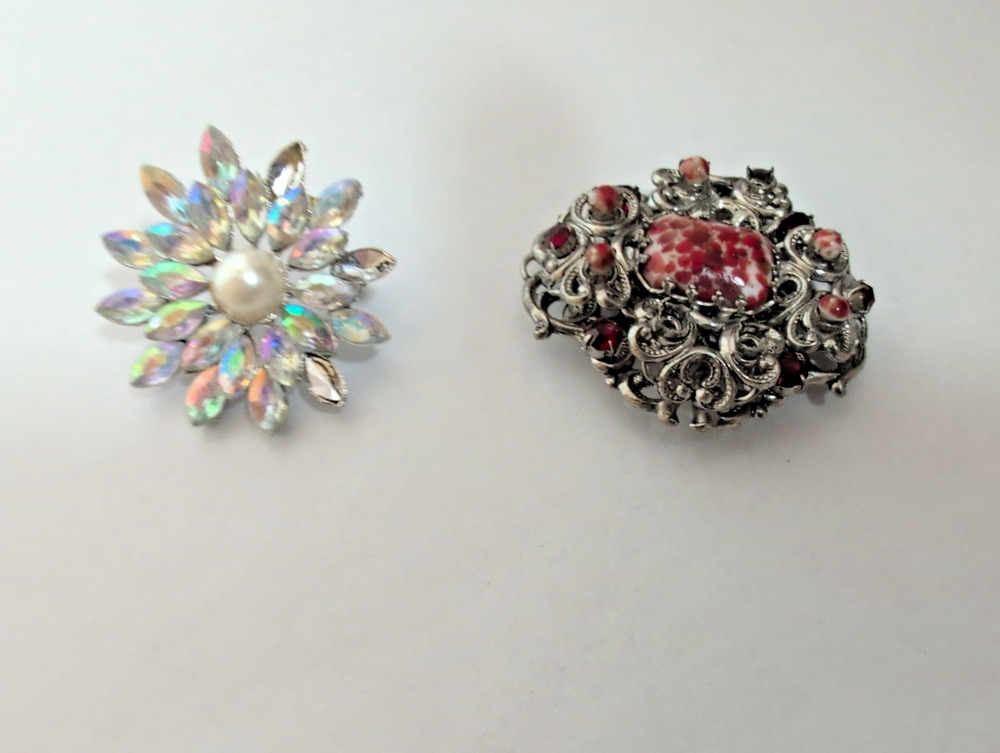 set of two vintage brooches red clear gems Pearl silver tone for repair FREE sh